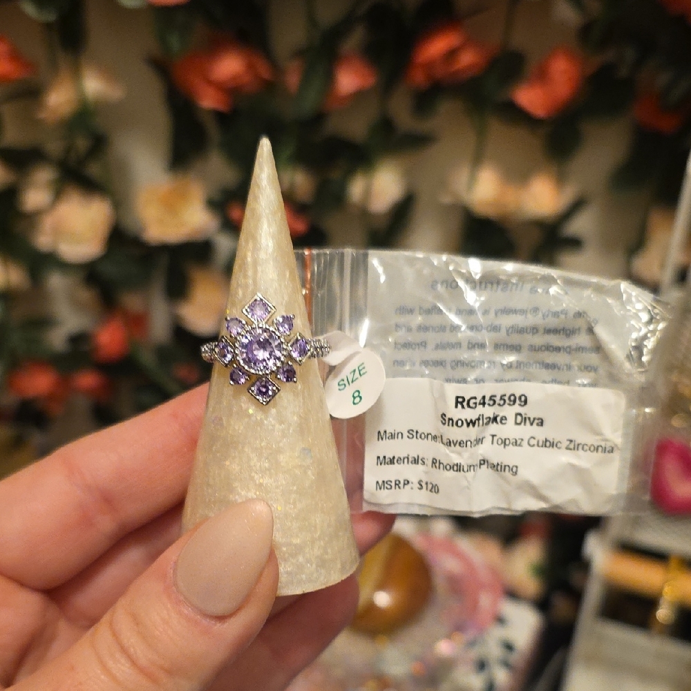 Bomb Party New OG Snowflake Diva